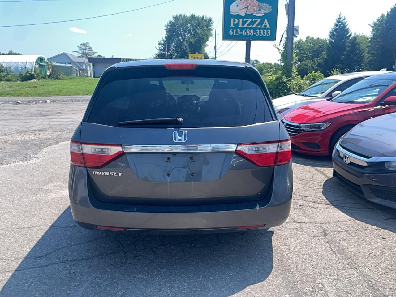 2012 Honda Odyssey EX Photo