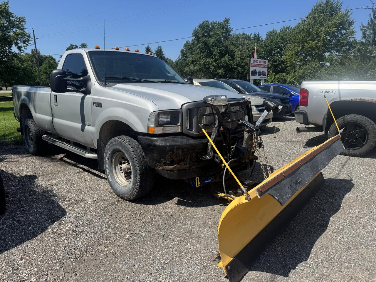 2003 Ford SUPER DUTY F-350 SRW XL Photo