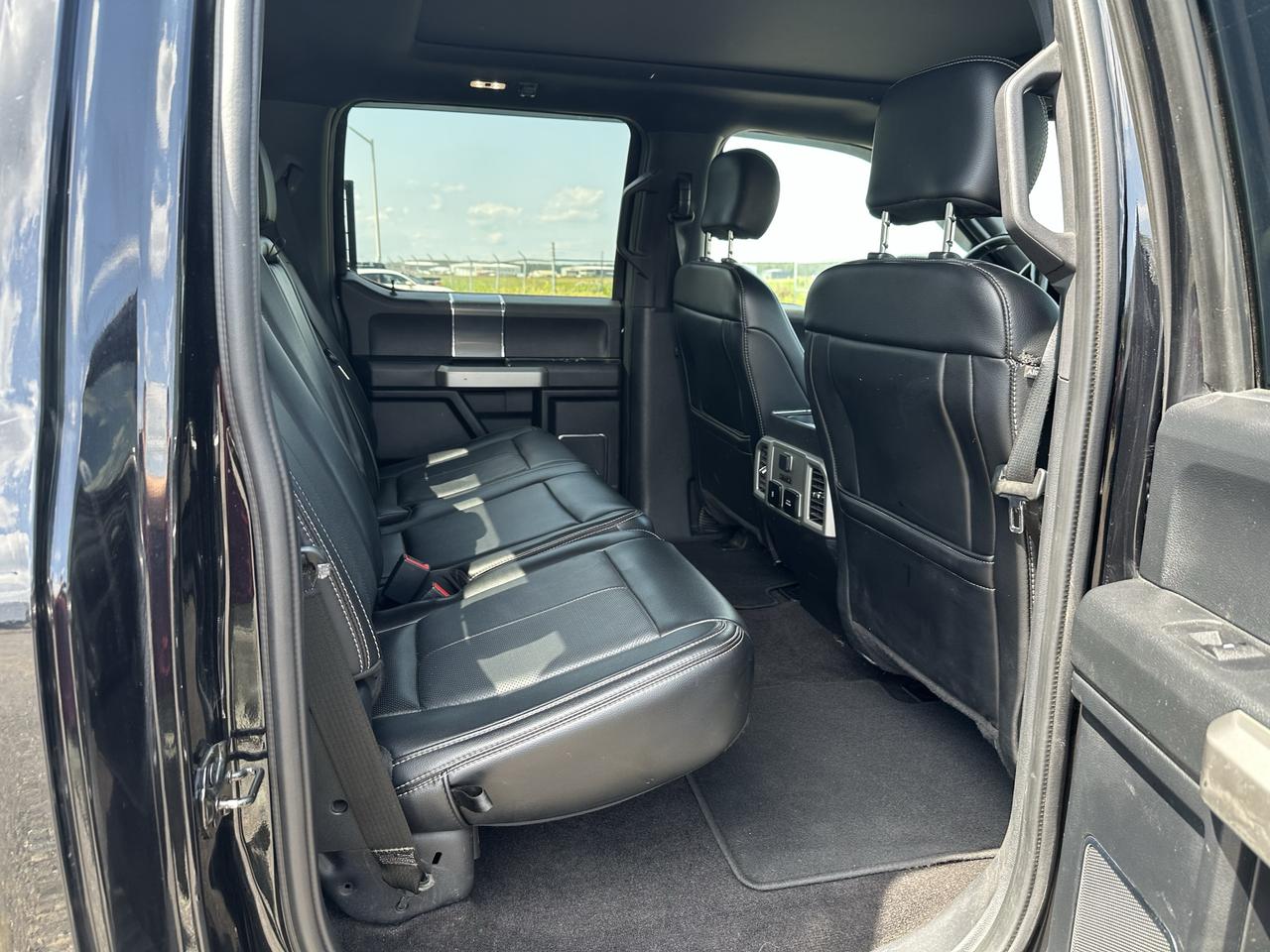 2020 Ford F-150 Lariat Photo