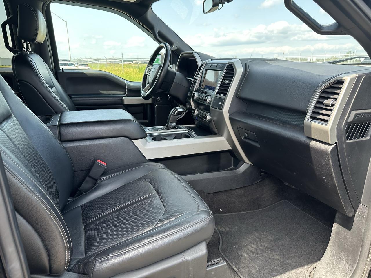 2020 Ford F-150 Lariat Photo