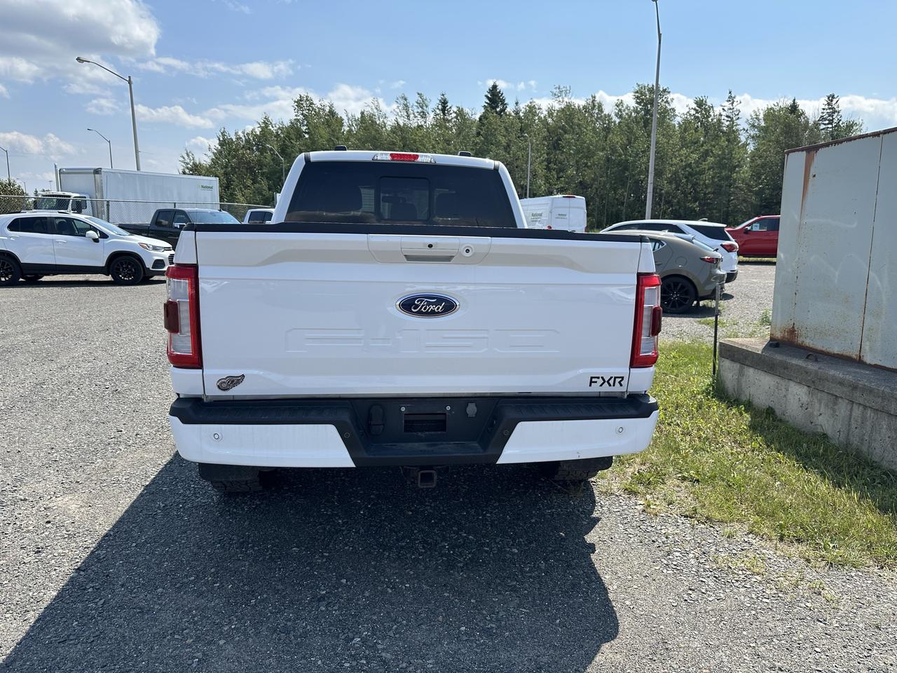 2023 Ford F-150 Lariat Photo3