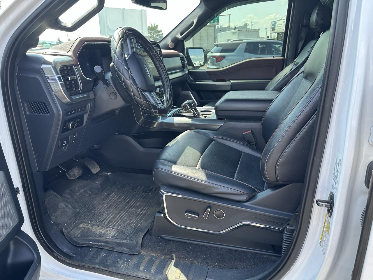 2023 Ford F-150 Lariat Photo