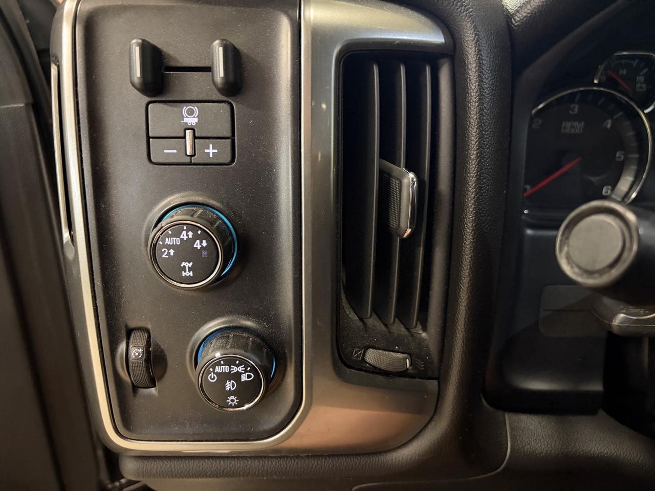 2016 Chevrolet Silverado 1500 LT Photo
