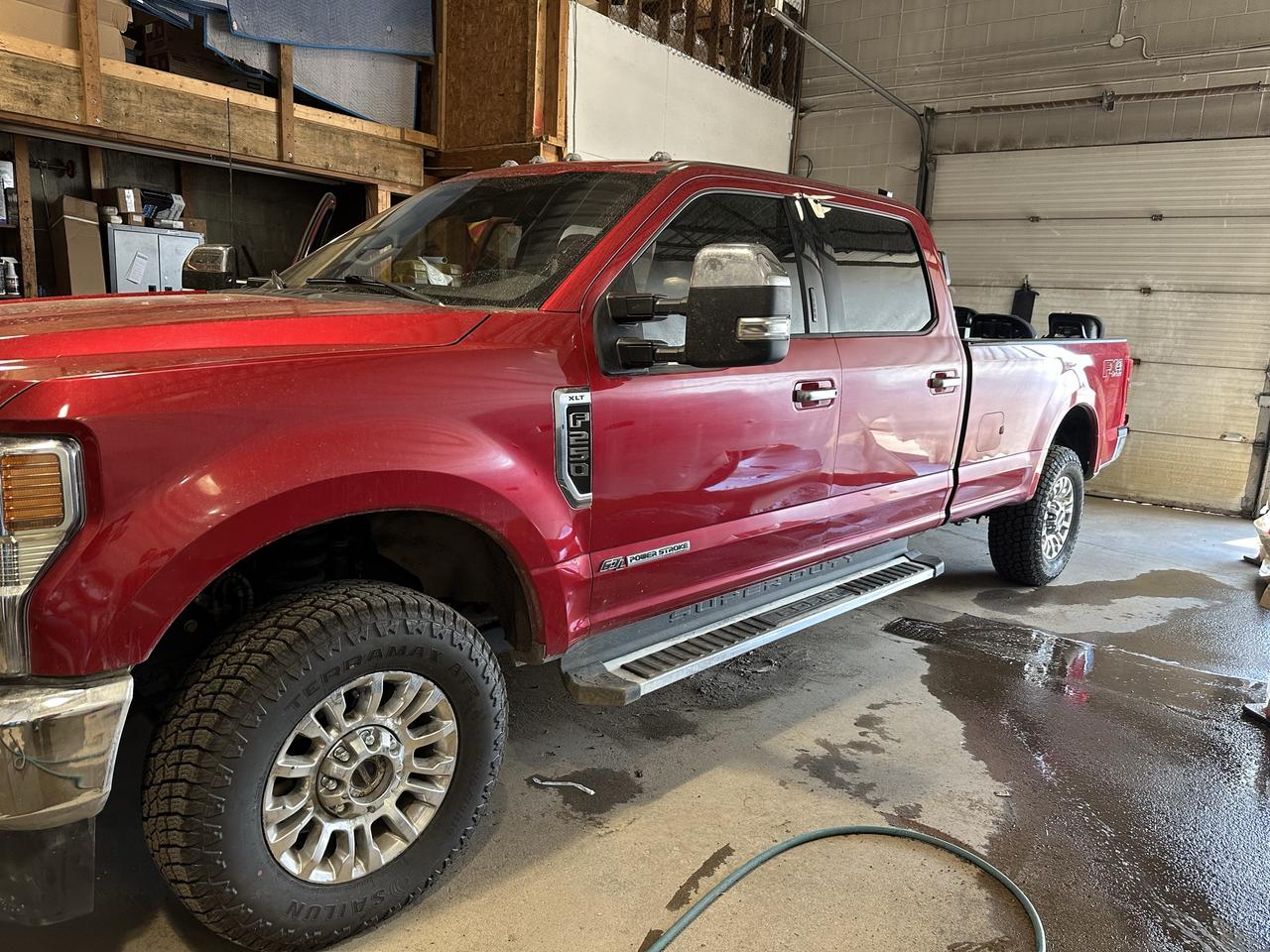 2022 Ford SUPER DUTY F-250 SRW XLT Photo0