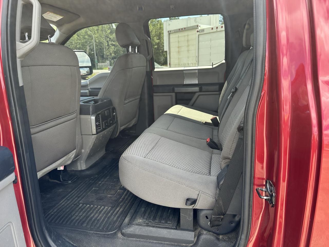 2022 Ford SUPER DUTY F-250 SRW XLT Photo4