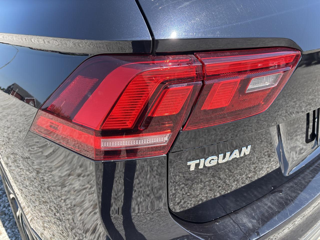 2020 Volkswagen Tiguan SE 4Motion AWD Photo