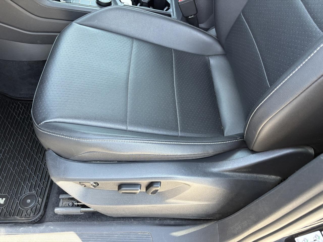 2020 Volkswagen Tiguan SE 4Motion AWD Photo
