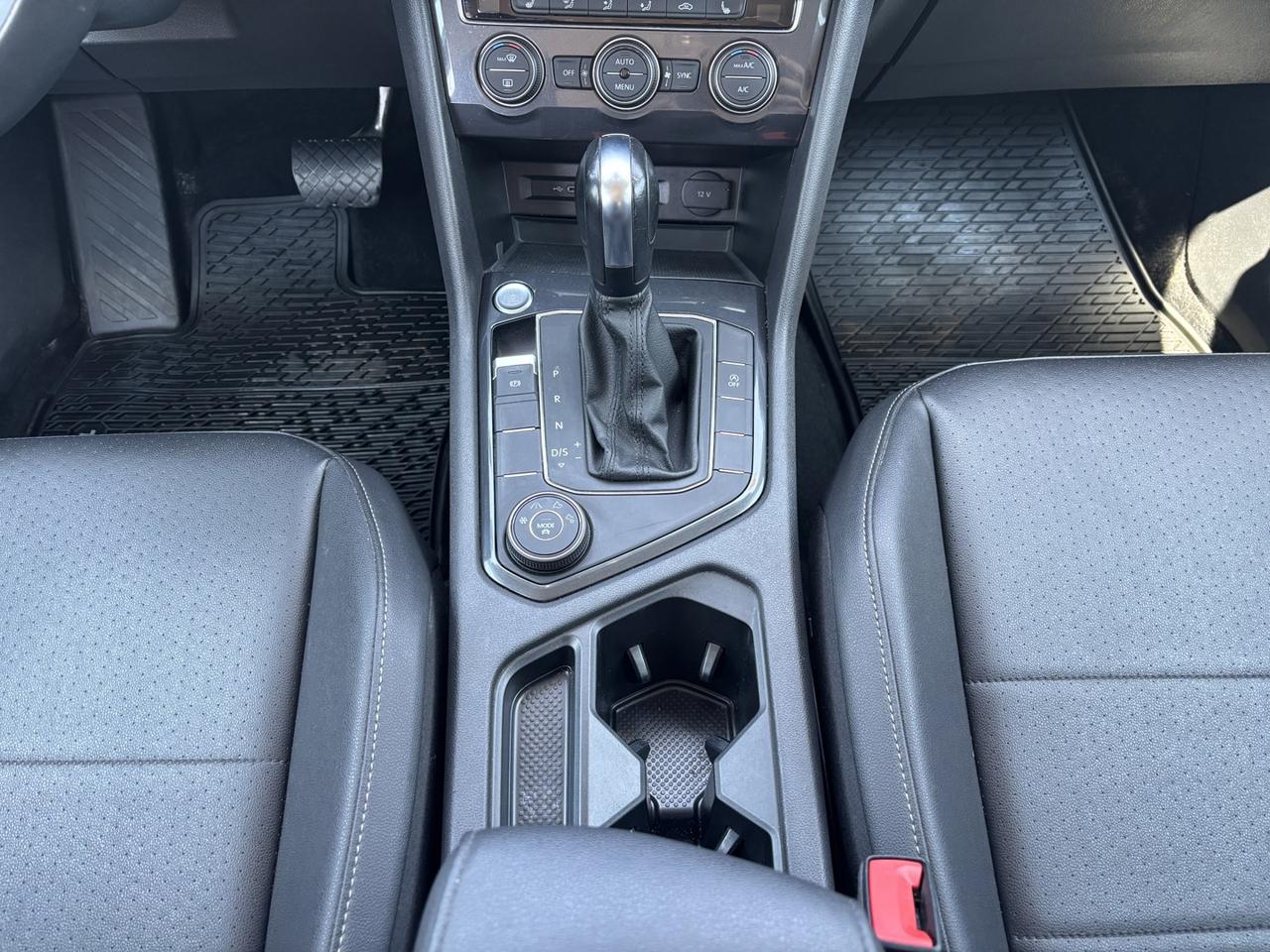 2020 Volkswagen Tiguan SE 4Motion AWD Photo