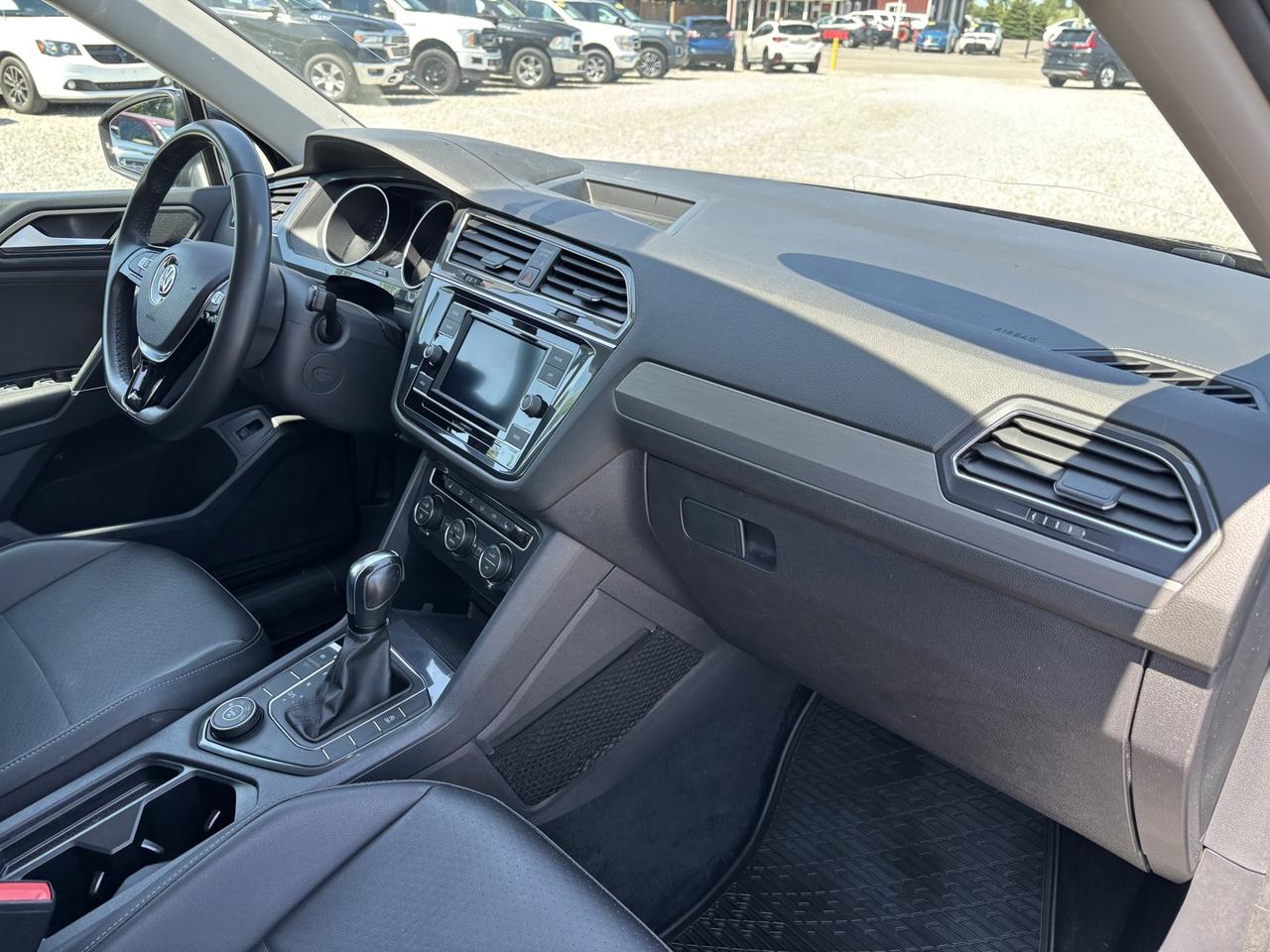 2020 Volkswagen Tiguan SE 4Motion AWD Photo
