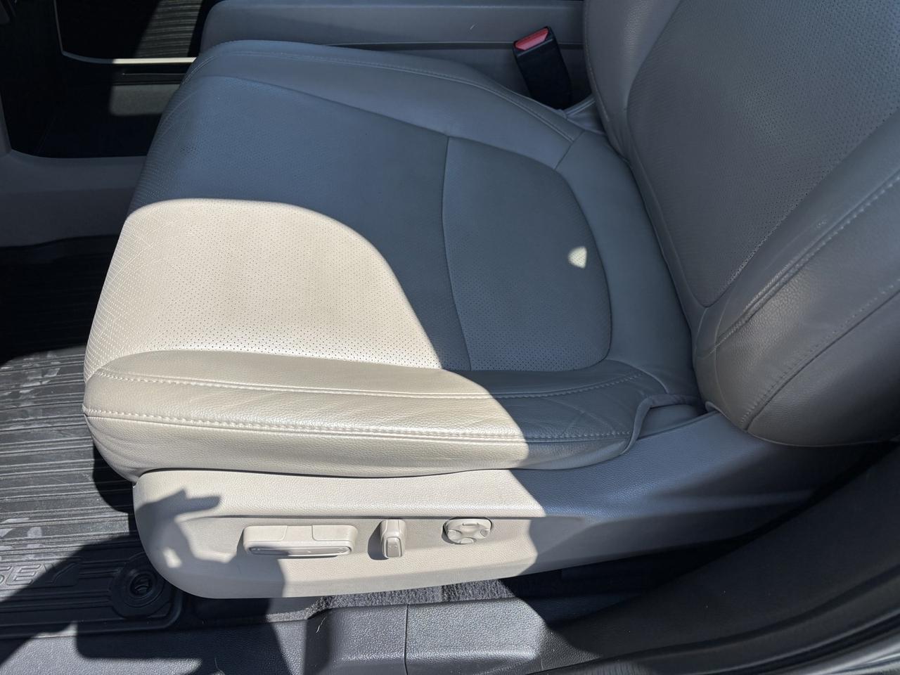 2019 Honda Odyssey Touring Photo