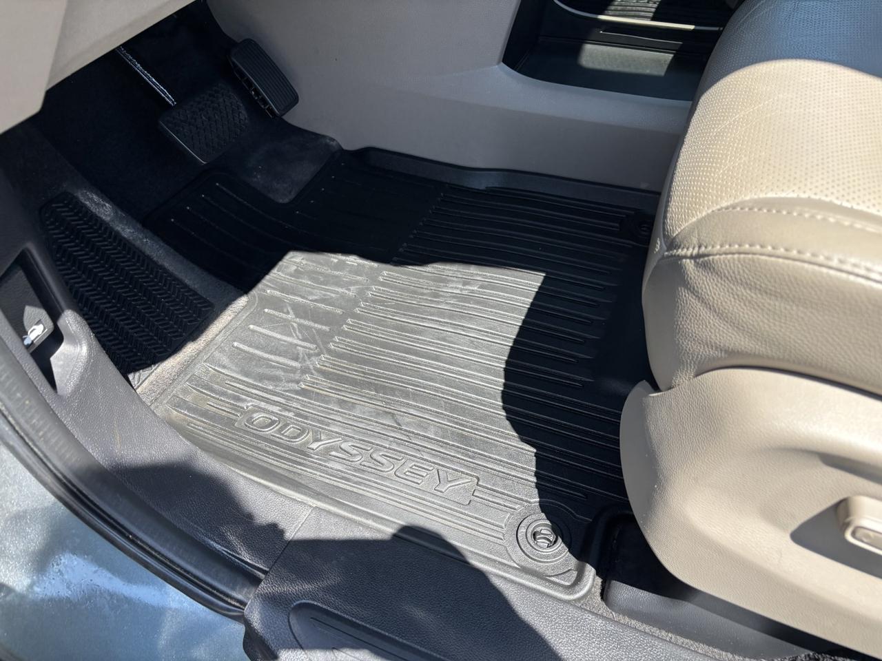 2019 Honda Odyssey Touring Photo