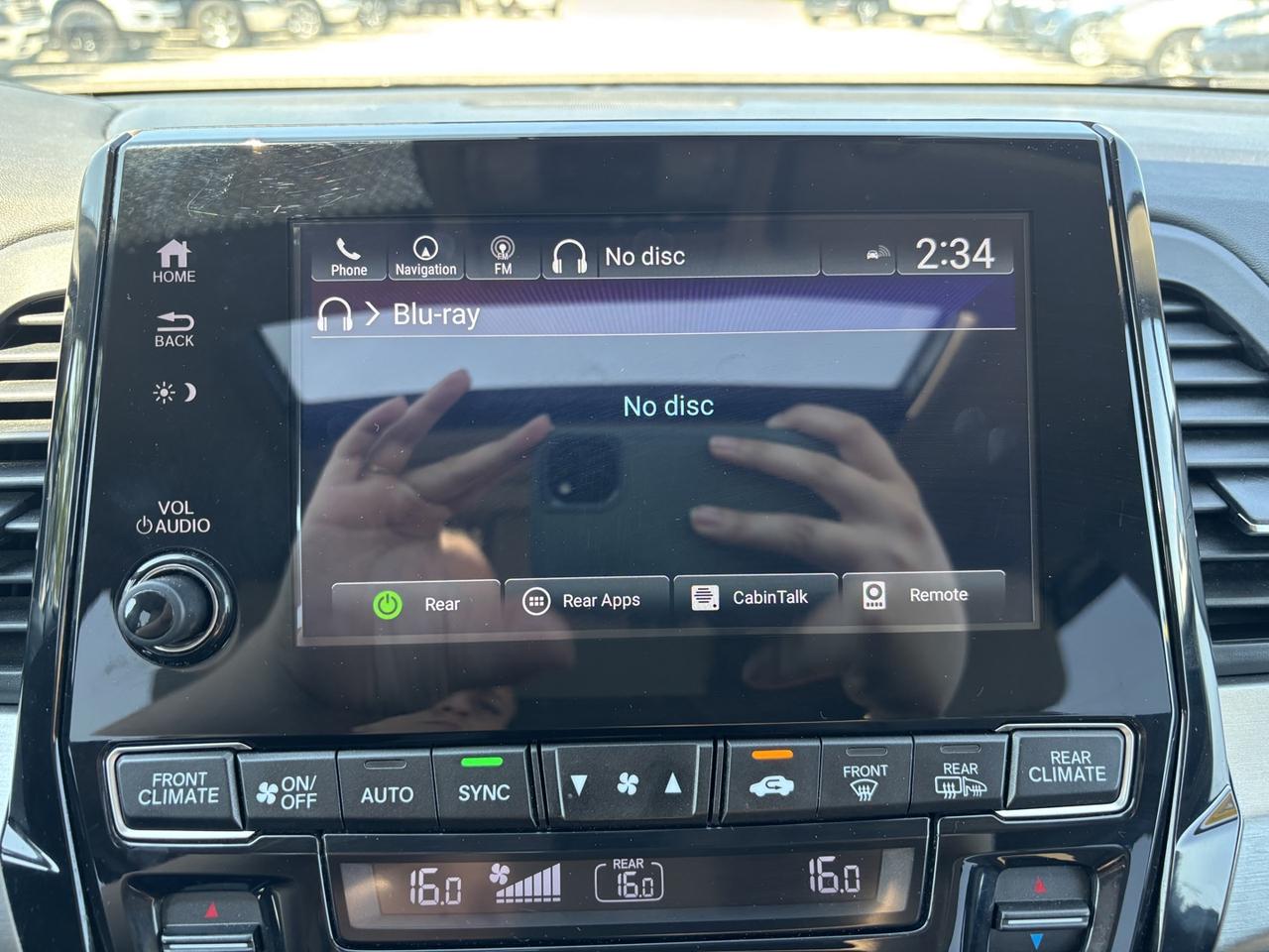 2019 Honda Odyssey Touring Photo