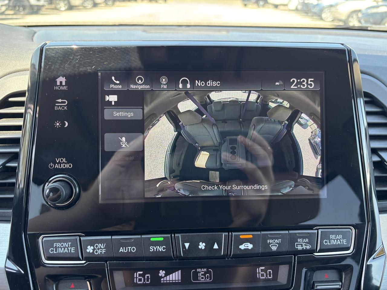 2019 Honda Odyssey Touring Photo