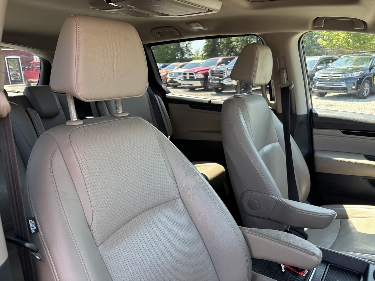 2019 Honda Odyssey Touring Photo