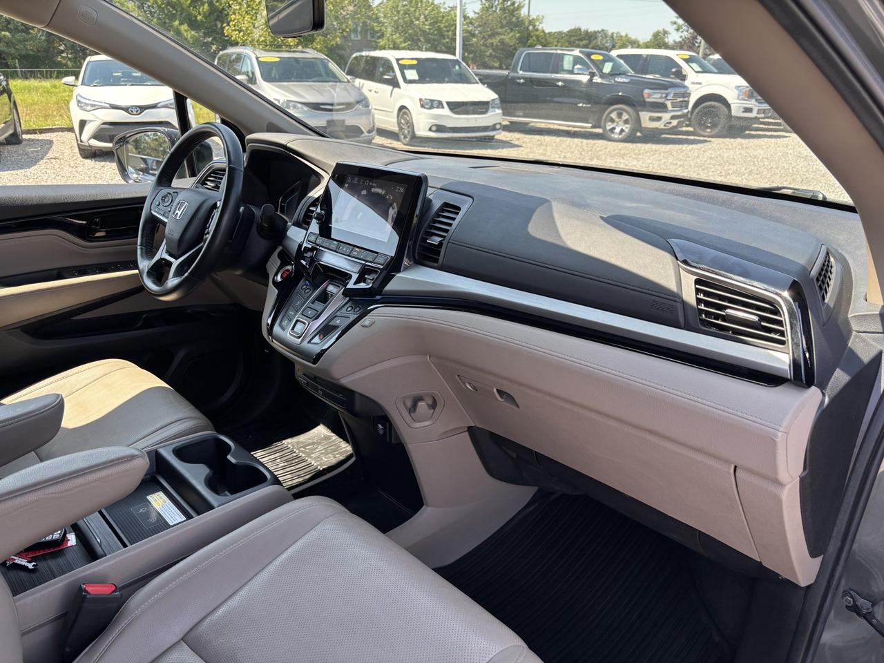 2019 Honda Odyssey Touring Photo