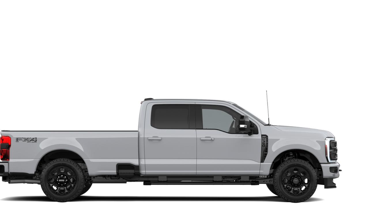 2026 Ford SuperDuty F-350® Lariat® Photo4