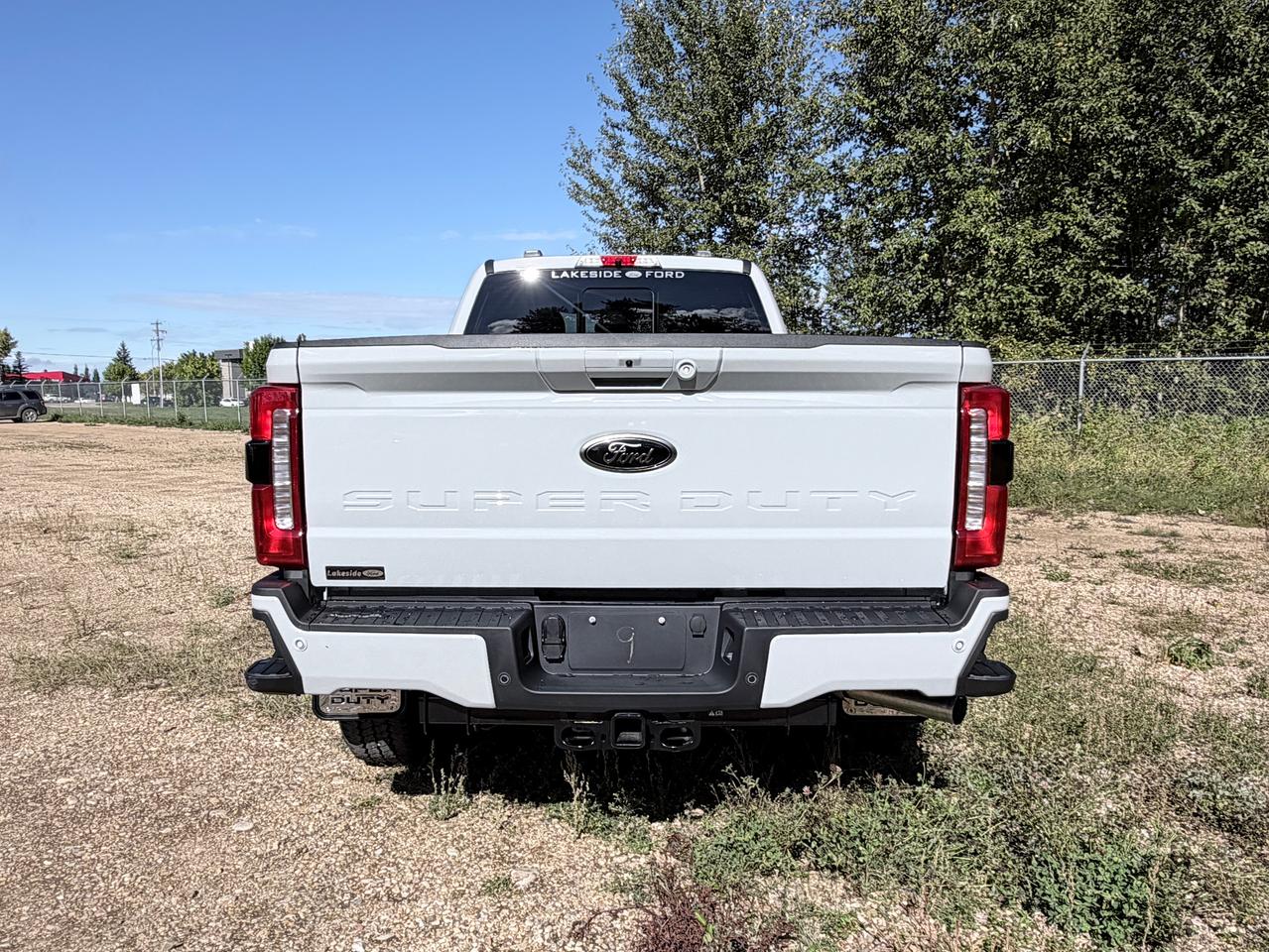 2026 Ford F-350 4X4 CREW CAB PICKUP/ Photo3