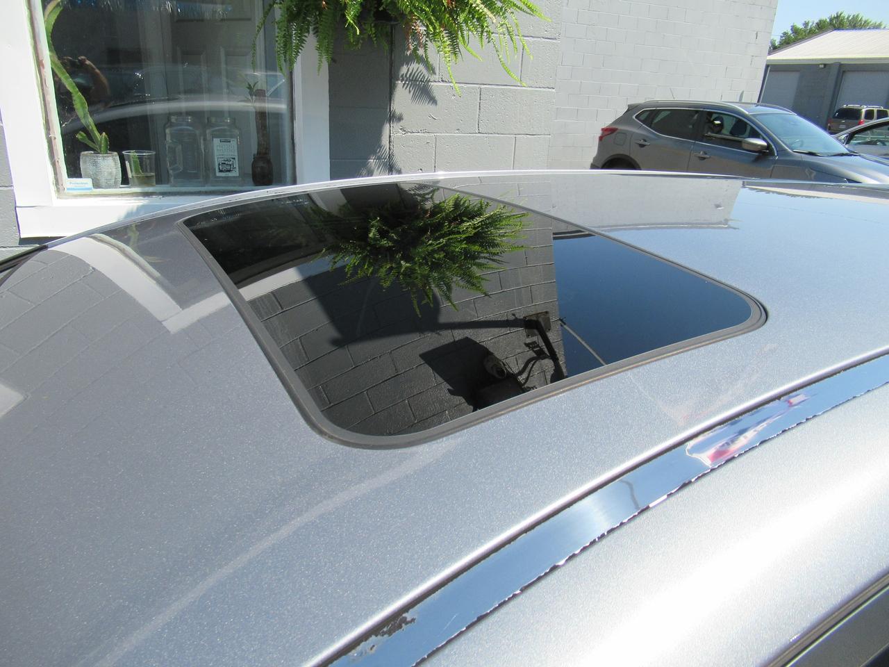2012 Hyundai Elantra Touring GLS Sport Photo