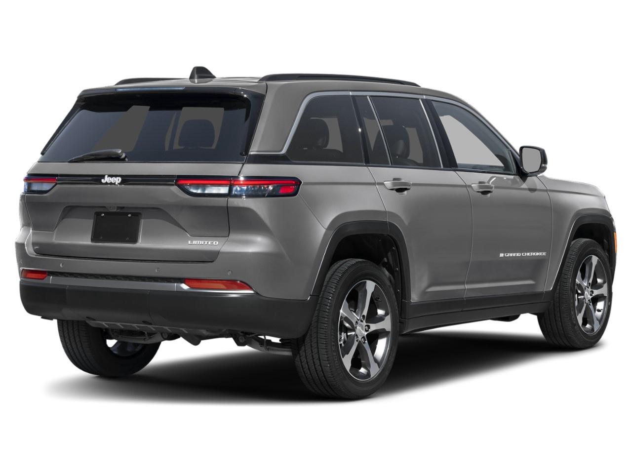 2027 Jeep Grand Cherokee Laredo Altitude 4x4 Photo