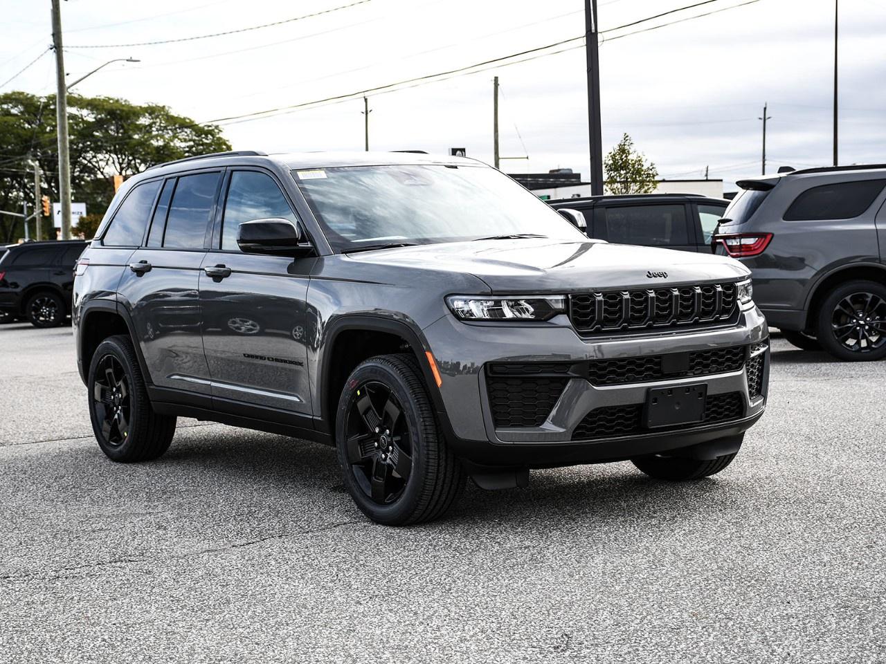 2027 Jeep Grand Cherokee Laredo Altitude 4x4 Photo4