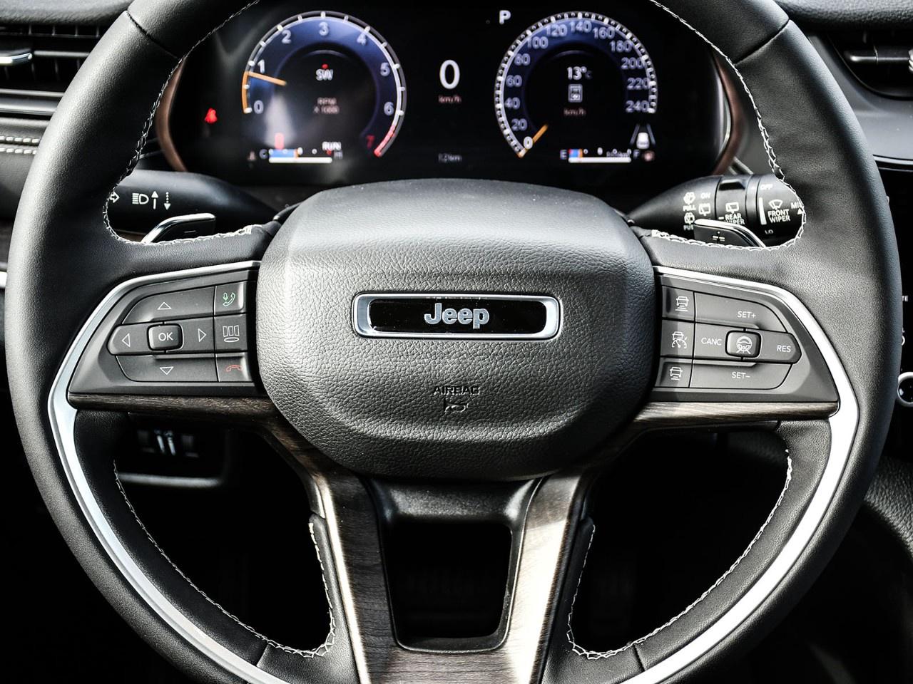2027 Jeep Grand Cherokee Laredo Altitude 4x4 Photo