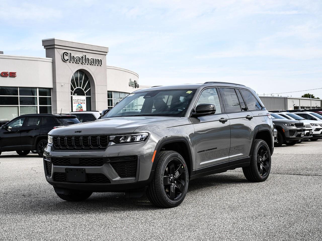 2027 Jeep Grand Cherokee Laredo Altitude 4x4 Photo