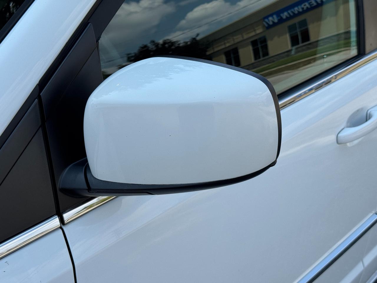 2017 Dodge Grand Caravan Crew+Power Sliding Doors+CLEAN CARFAX Photo