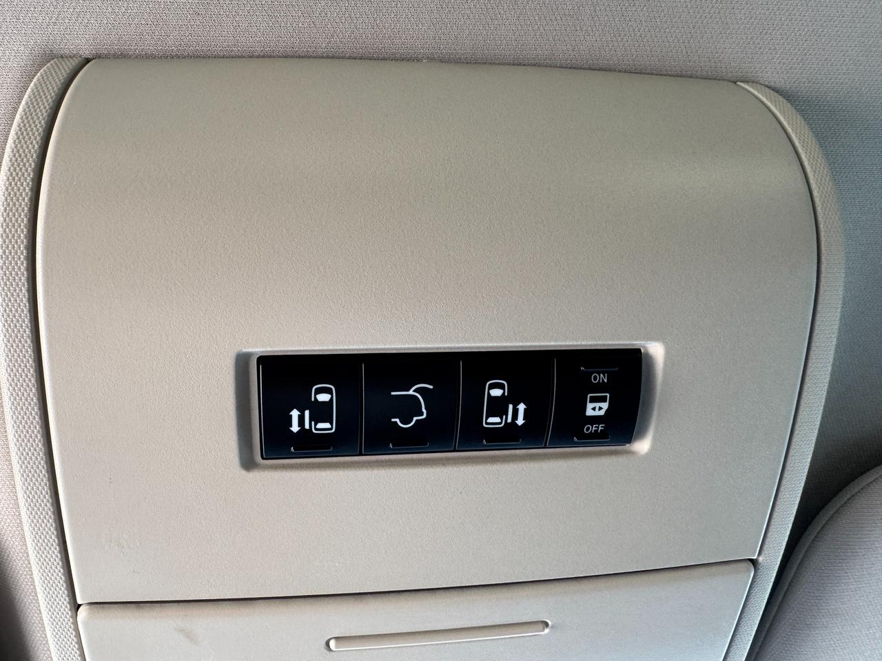 2017 Dodge Grand Caravan Crew+Power Sliding Doors+CLEAN CARFAX Photo