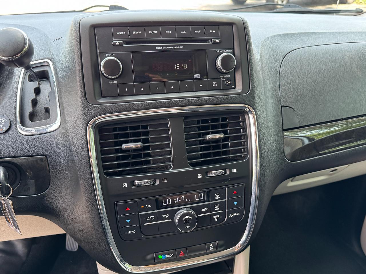 2017 Dodge Grand Caravan Crew+Power Sliding Doors+CLEAN CARFAX Photo