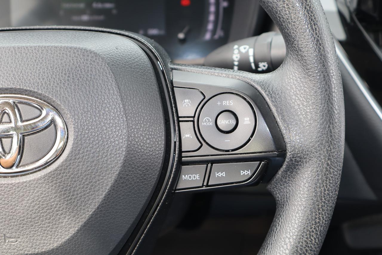 2026 Toyota Corolla Hybrid LE Photo