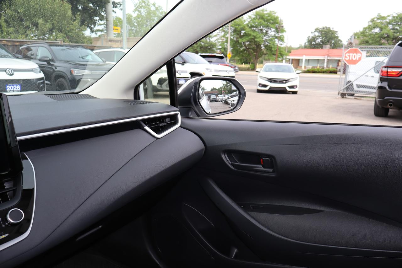 2026 Toyota Corolla Hybrid LE Photo