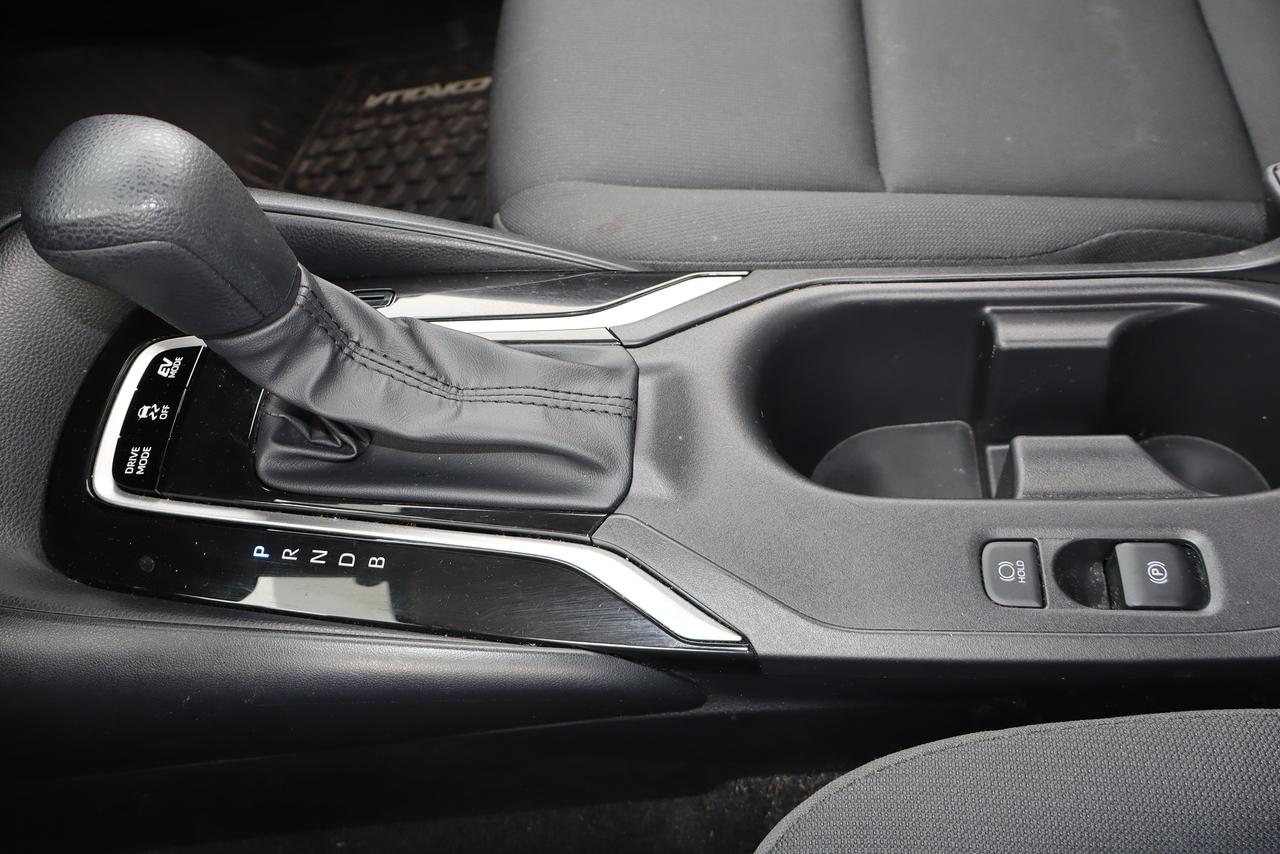 2026 Toyota Corolla Hybrid LE Photo
