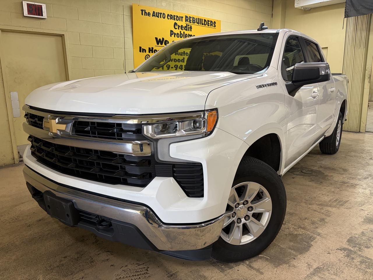 2022 Chevrolet Silverado 1500 LT - Photo #1