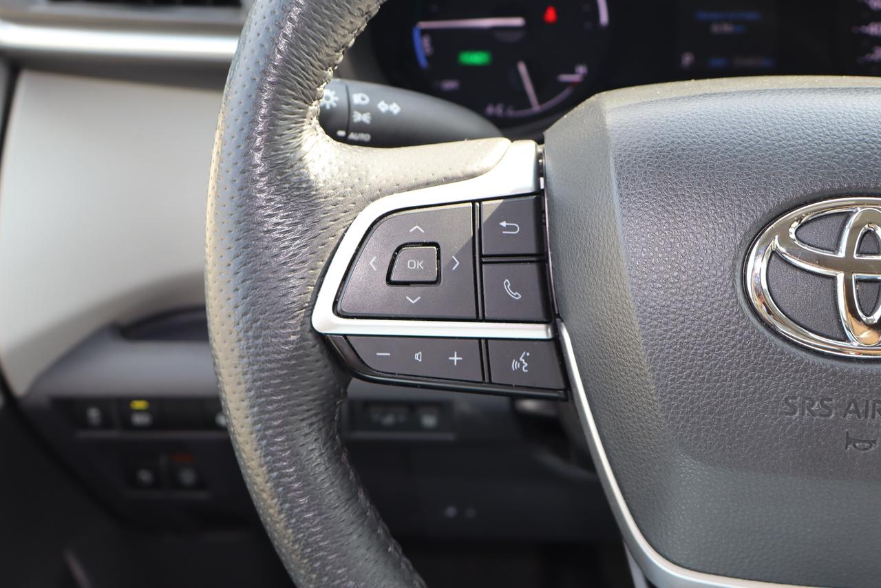 2024 Toyota Sienna XLE Photo