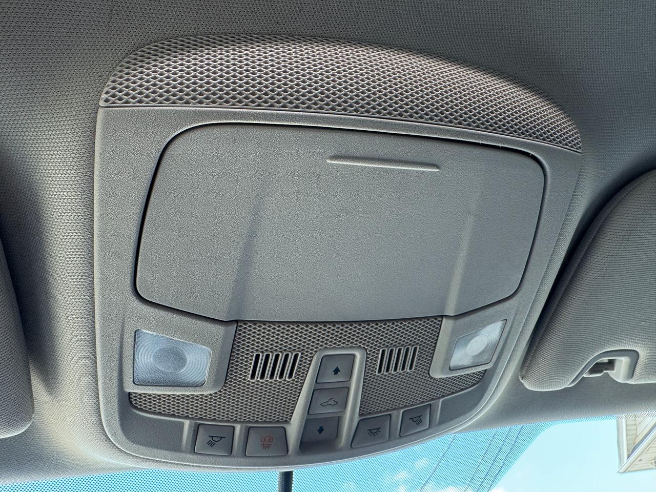 2017 Ford Fusion 2.0L SE AWD+CLEAN CARFAX+Leather+Roof+GPS+Camera Photo