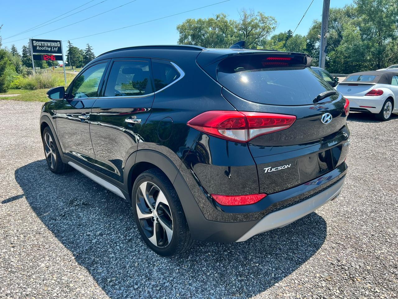 2017 Hyundai Tucson AWD 4dr 1.6L Limited CERTIFIED Photo2
