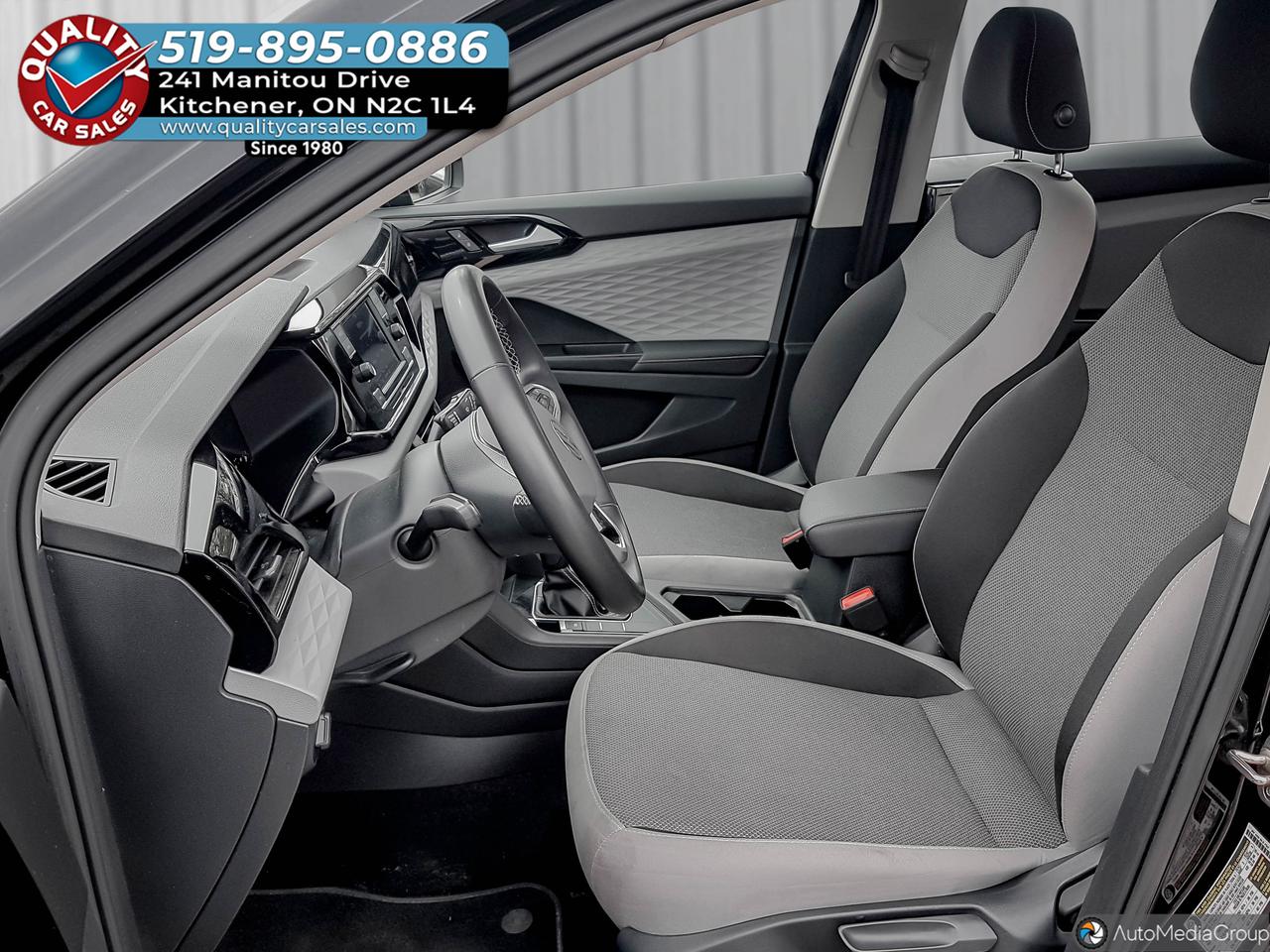 2024 Volkswagen Taos Trendline *HEATED SEATS* Photo