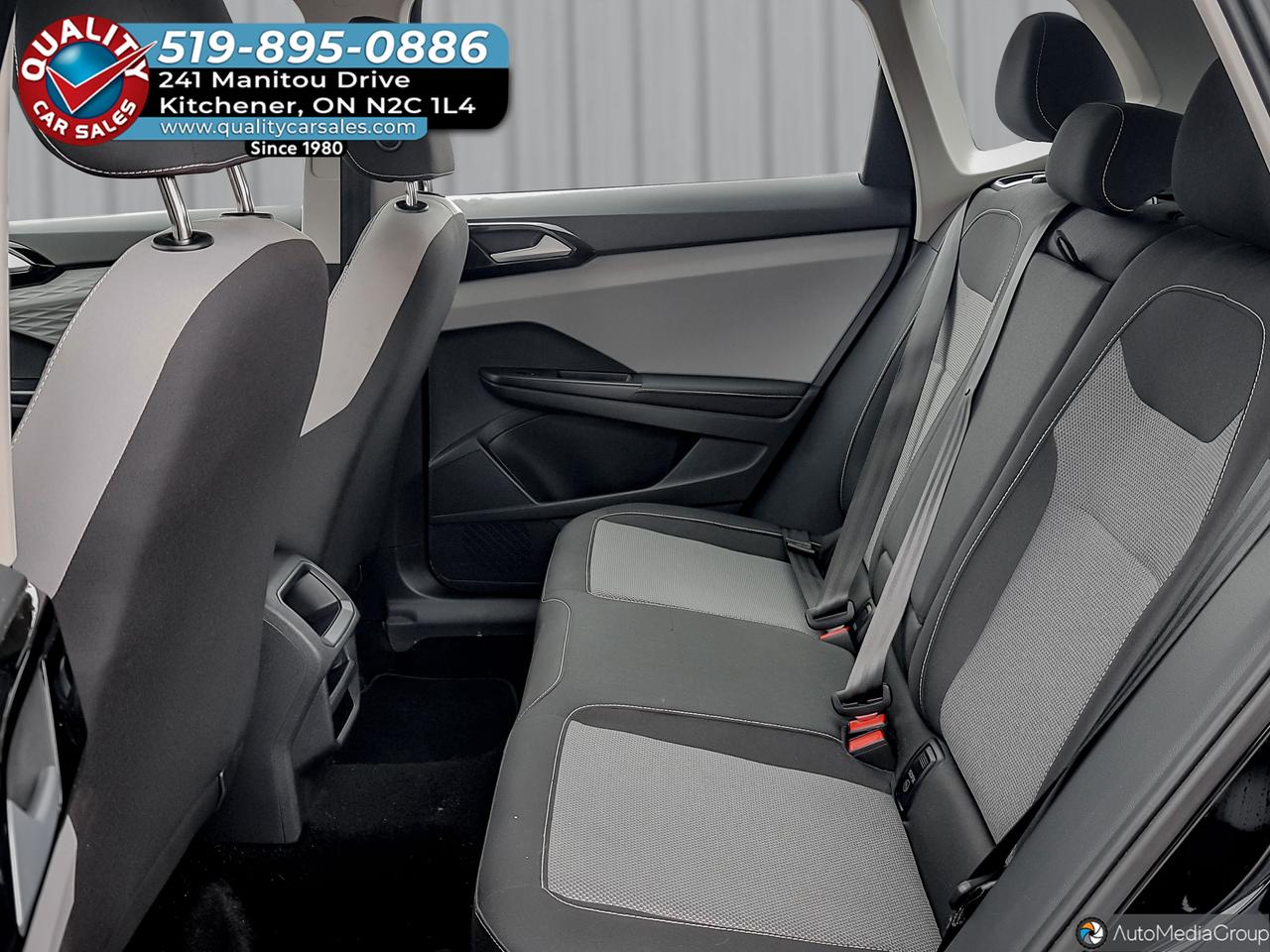 2024 Volkswagen Taos Trendline *HEATED SEATS* Photo