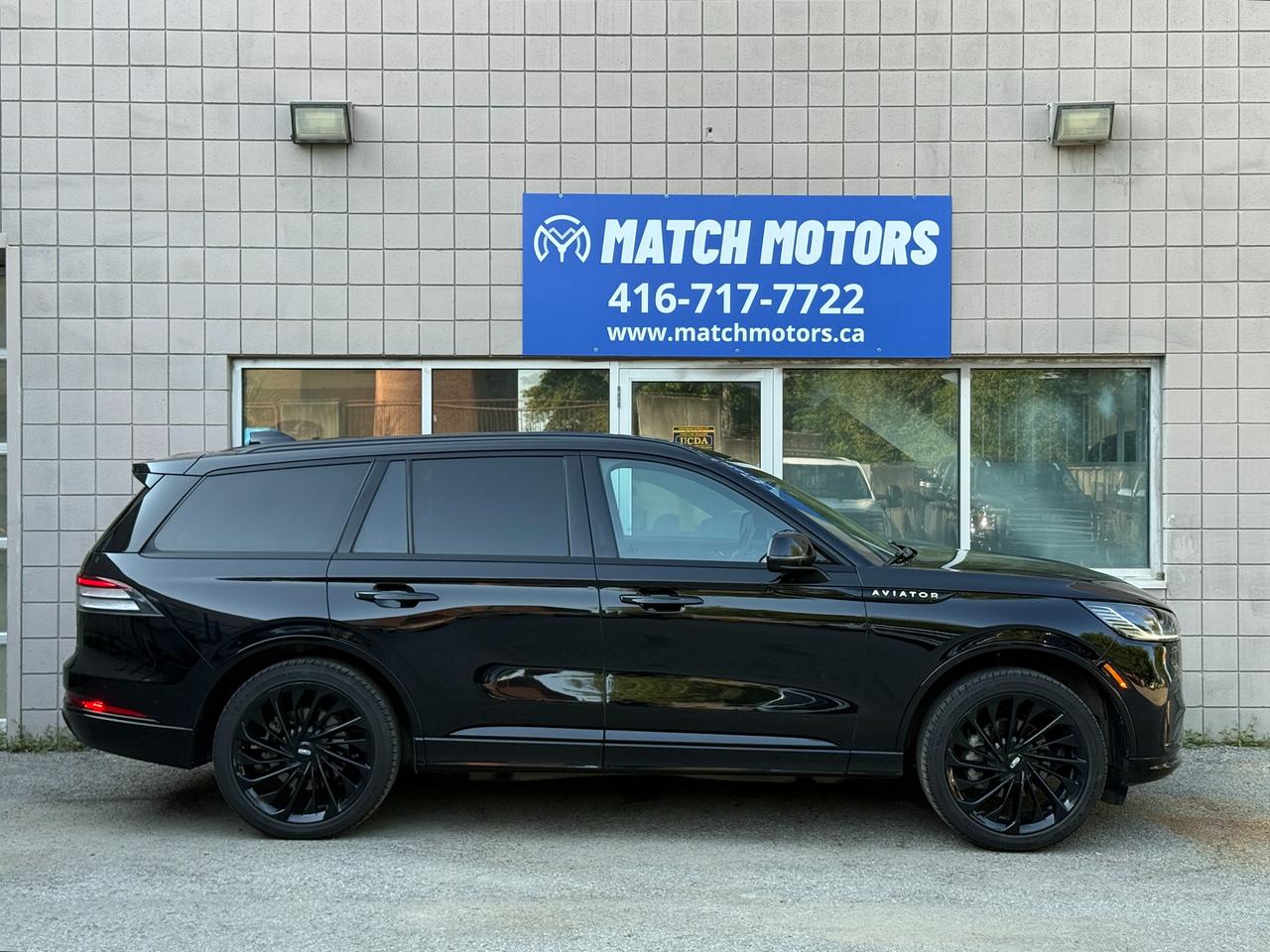 2025 Lincoln Aviator Reserve AWD Photo