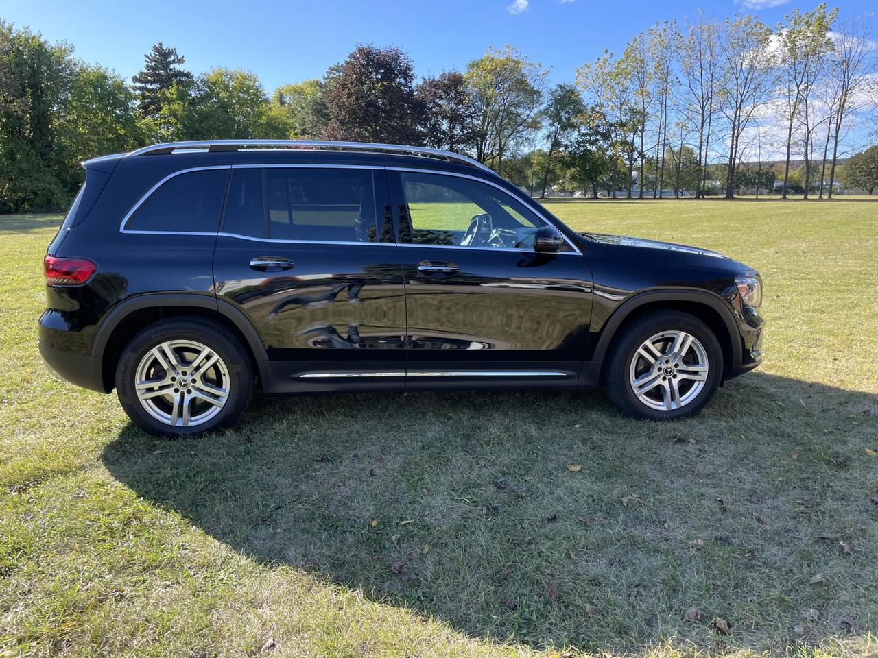 2021 Mercedes-Benz GLB-Class 250 4MATIC *Clean Carfax Photo