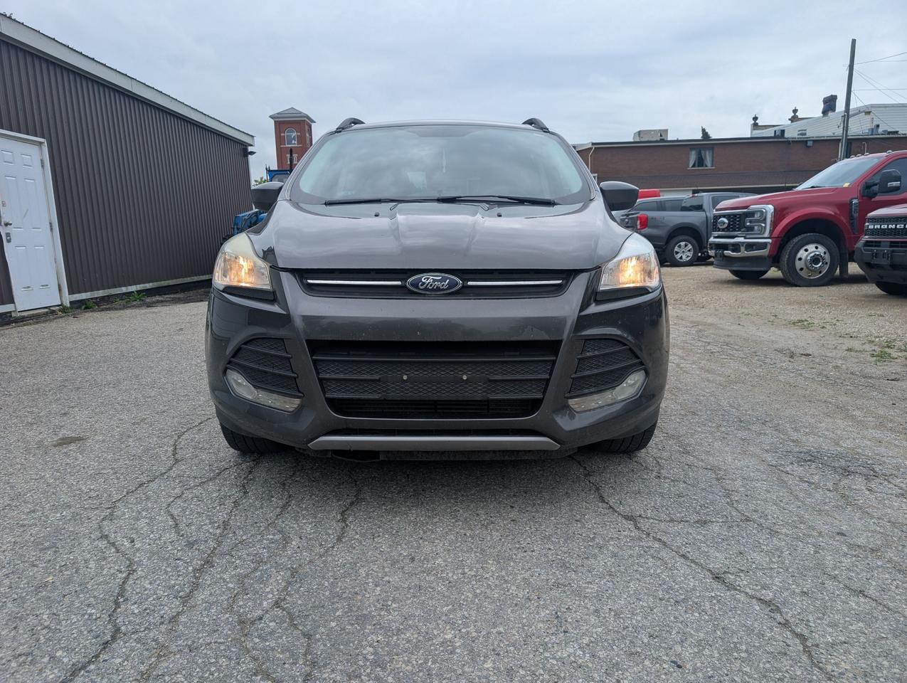 2015 Ford Escape SE FWD Photo1
