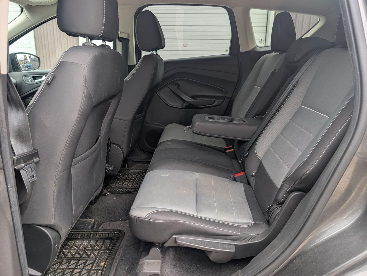 2015 Ford Escape SE FWD Photo