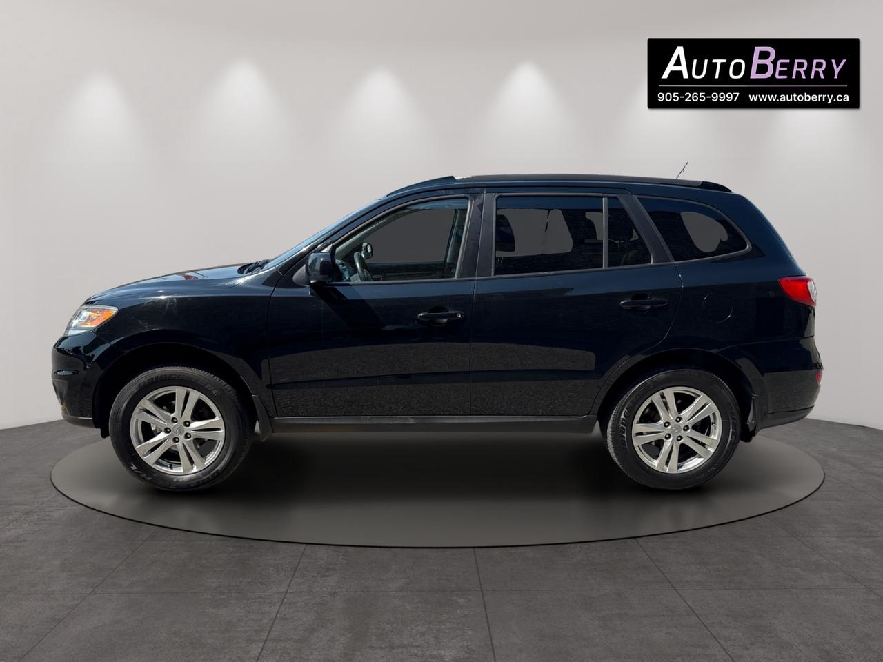 2012 Hyundai Santa Fe FWD 4dr I4 Auto GL Premium Photo