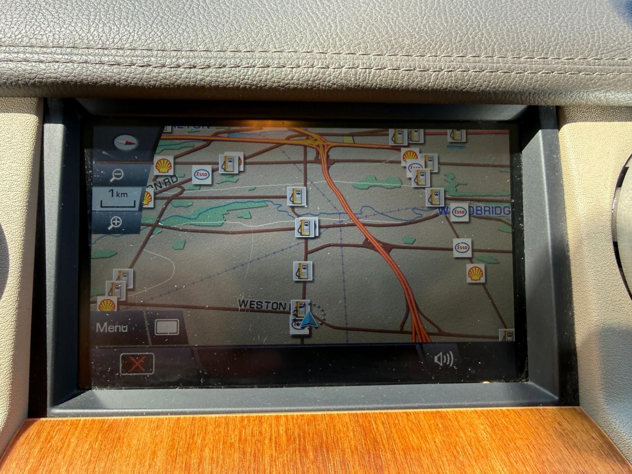 2011 Land Rover LR4 LUX Photo