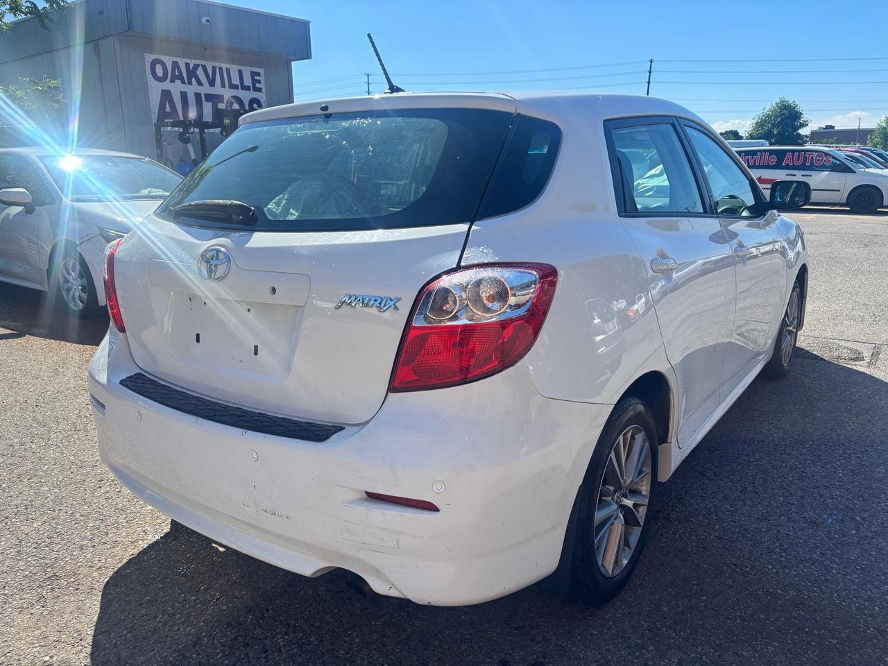 2014 Toyota Matrix 4DR WGN AUTO FWD Photo