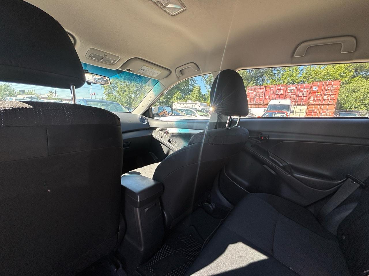2014 Toyota Matrix 4DR WGN AUTO FWD Photo