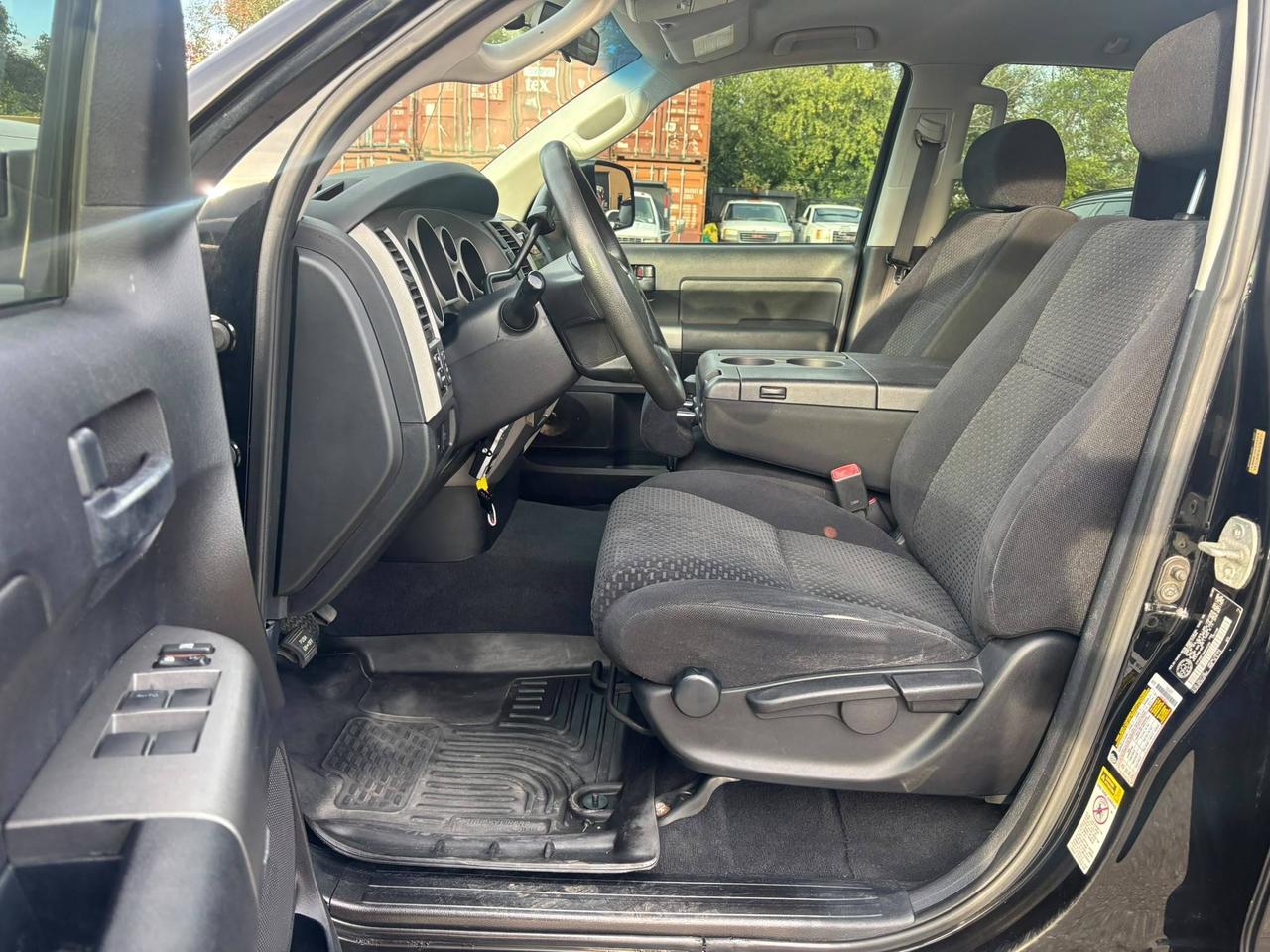 2010 Toyota Tundra 4WD Double Cab 146" 4.6L SR5 Photo