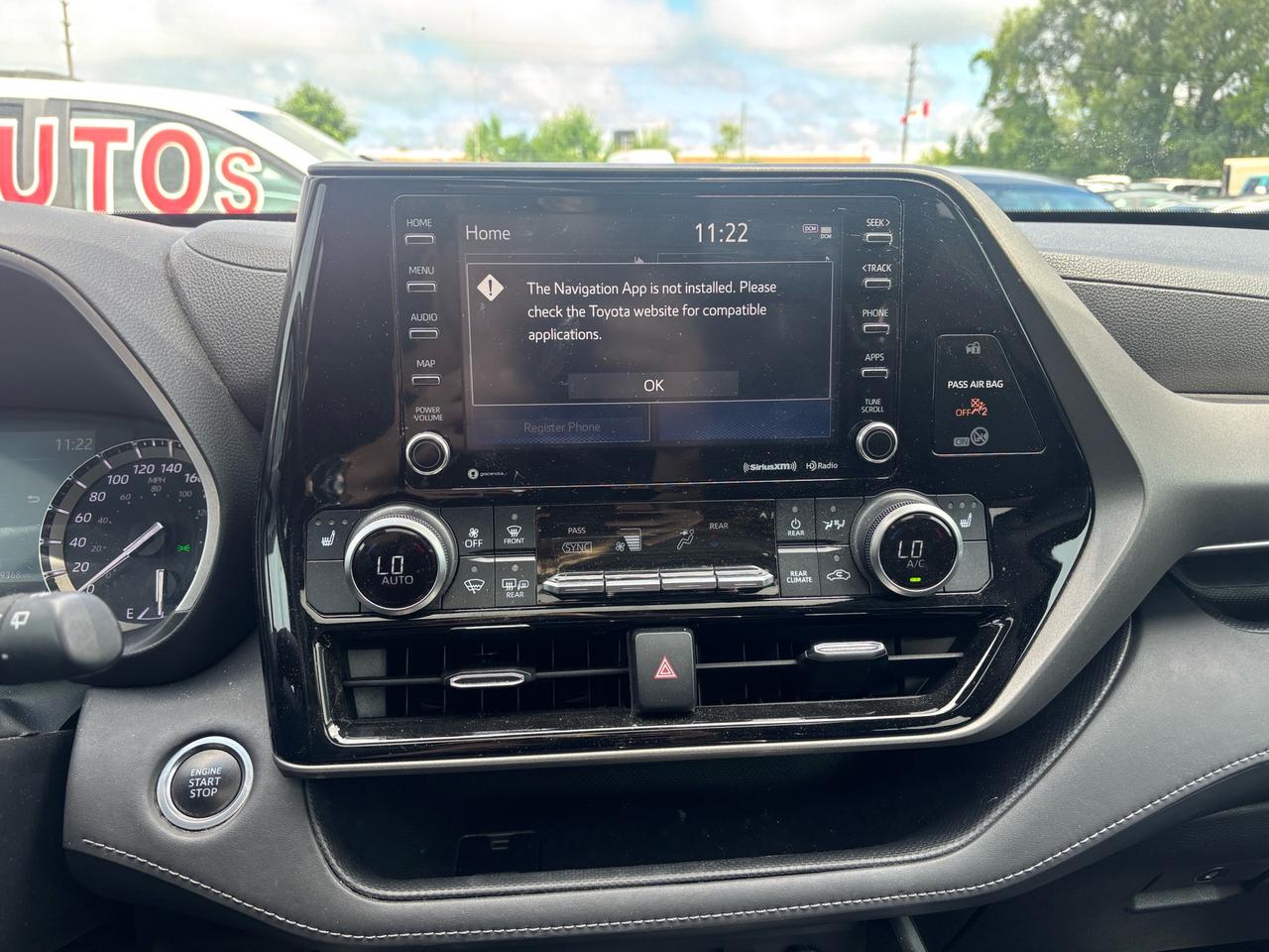 2021 Toyota Highlander XLE AWD Photo