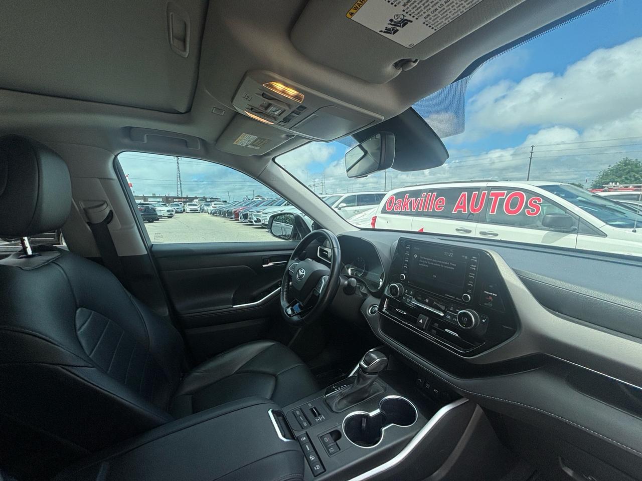 2021 Toyota Highlander XLE AWD Photo