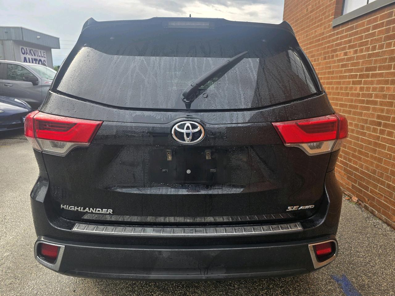 2017 Toyota Highlander SE AWD Navi Leather 7 Passangers Photo